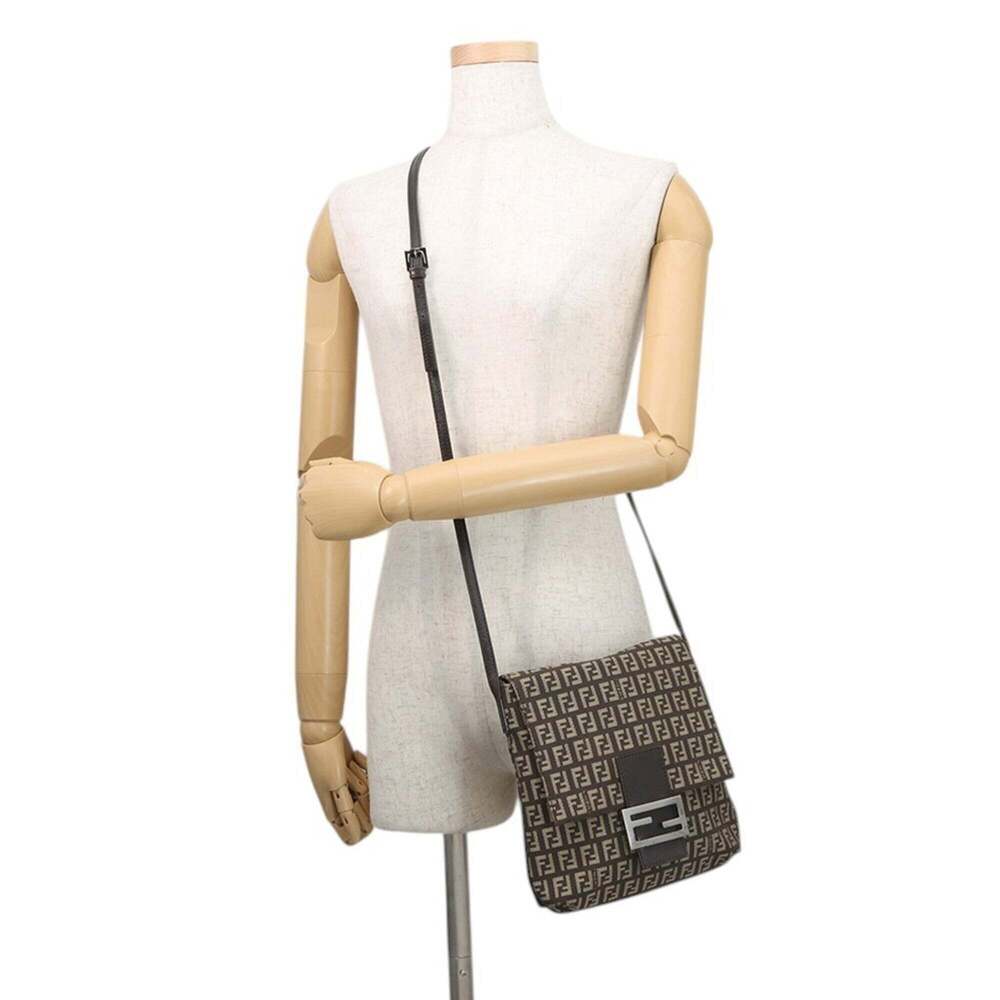 FENDI Brown Leather Zucca Shoulder Bag - Picture 4 of 16